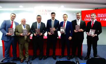 Cerimônia de premiação e lançamento de obra coletiva na FADISP